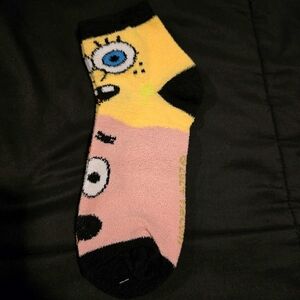 NWT Spongebob Cartoon Character Ankle Fuzzy Socks Women's Pink Yellow‎ Size 9-13